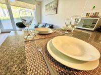 Apartamento en exclusivo barrio Lomas de san Andrés con estacionamiento - Bed and Breakfast