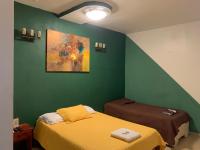 Dreibettzimmer mit eigenem Bad