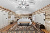 Rustic Augusta Cabin - B&B
