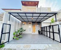 Griya Mahoni Palagan Homestay Jogja - Bed and Breakfast