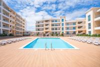 Lagos Marina View 4 With Pool by Homing - B&B