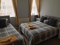 Twin Room with Private Bathroom