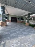 Luxury Homestay Jakuzi Private Pool 3 rooms full Aircond Jerantut - B&B Jerantut