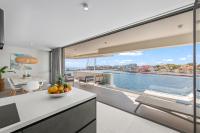 The Wharf 7E city apartment, overlooking Annabay, downtown Willemstad - Chambres d’hôtes Willemstad