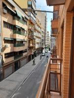 Cómodo aparta estudio céntrico en Alicante - Chambres d’hôtes