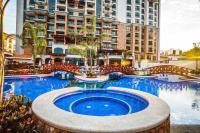 3 Bedroom Condo in Croc's Casino Resort - Ferienwohnung