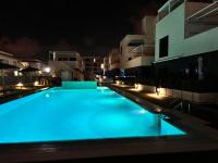 Turquesa del Mar - Charming Ground-Floor Spanish Apartment with Large Sunny Terrace - Chambres d'hôtes Urbanizacion los Balcones