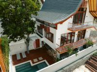 Treetop 2 - Scenic Bingin villa w master loft & sunrise views - B&B Uluwatu