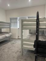 Ground Floor - Balmoral Stays - Apartment 2 - Sleeps 6 Free WiFi - B&B Blackpool