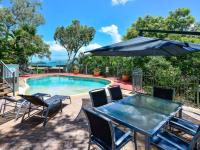 Heliconia 14 - Oceanviews and Buggy - B&B