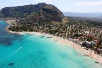 Mondello Luxury Apartment on the Beach - Ferienwohnung