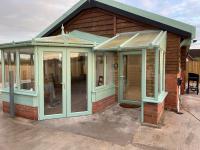 Rose barn hot tub holidays in the Cotswolds - B&B Badsey