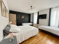 Chambre Quadruple avec Salle de Bains Privative