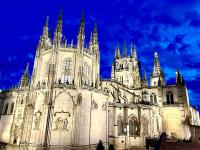 El Capricho de Claudia_ Apartamentos Burgos Catedral - B&B