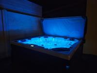 Apartmány 365 CENTRO & Jacuzzi, wallbox, free parking - B&B Piešťany