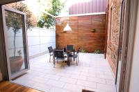 Spacious CBD terrace - 3 beds, wifi and parking - B&B