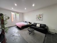 Urban Warehouse - B&B
