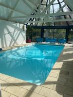 Propriété de charme avec piscine intérieure Lille - Chambres d’hôtes