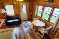 Marina View 1 Bedroom Sunset Cabin - B&B Kabetogama