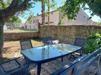 Le château d'Aude - B&B Gironcourt-sur-Vraine