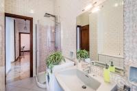 Spazioso appartamento con Free Parking 1min dal mare - B&B Genova