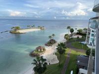 Apartamento en Playa Escondida - Front View - B&B