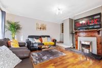 4Bed Family Home Jacuzzi Games Room Parking - Ferienwohnung