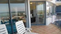 Centrepoint Unit 58 - B&B Caloundra