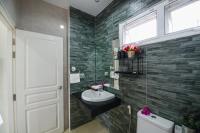 Twin Room with Pool View