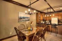 Les Manoirs Wpool & Hot Tub Near Village 110-7 - B&B Mont-Tremblant