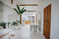 2BR Elegant Minimalist Escape - B&B Canggu