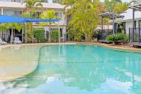 Poolside Paradise Noosa Escape - B&B Neusa Vale