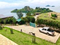 Amazi Land Home and Farm Stay - B&B Kibuye