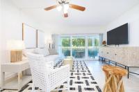 Malibu-vibes Patio Living with Firepit by the Beach - Chambres d’hôtes Boca Raton