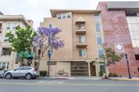 Stylish Loft Apartments Near Downtown with Free Parking - B&B