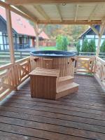 Pastelowy Domek z balią elektryczną z jacuzzi - B&B