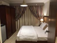 Deluxe Double or Twin Room with Mountain View