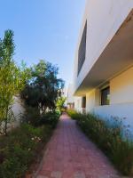 Ines Taghazout - Luxe - Piscine - 4 or 5 Px - B&B
