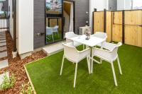 Stylish LUX Homes 4 Bed CBD Walk to Cafes and Latimer - B&B Christchurch