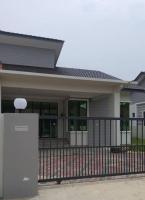 EMILY Homestay House with 3 Rooms n 3 Bathrooms - Ferienwohnung Wakaf Baharu