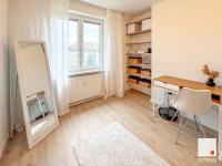 Bright & Cozy Apartment - Chambres d’hôtes Prievidza