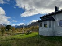 Cozy small house with amazing view - Bed and Breakfast Hennes