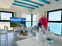 The Blue city - KING Bed - B&B