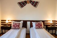 Hanul Răzeșilor - Cinstim tradiția Moldovei - B&B Muncelu de Sus