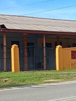 Annur Homestay - B&B