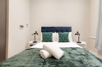 Deluxe Double Room with Shower