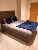 Central Leeds - Stylish Apartment - Bed and Breakfast