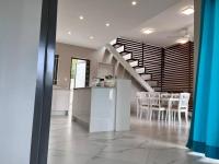 Solara Villa - 2 Bedrooms - Air Cond - Pool - Garden - BBQ - B&B Grand Baie