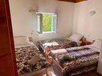 Triple Room with Bathroom