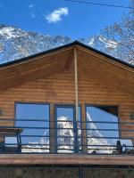 Elia Hut Kazbegi - Bed and Breakfast St’epants’minda
